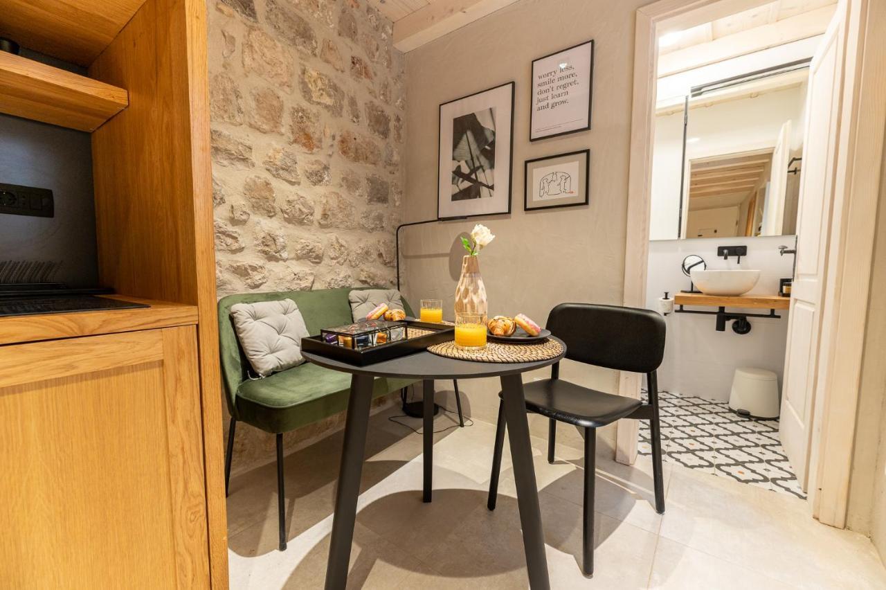 Superior 1 Bedroom Apartment Gabriela Next To Buza Beach Дубровник Екстер'єр фото