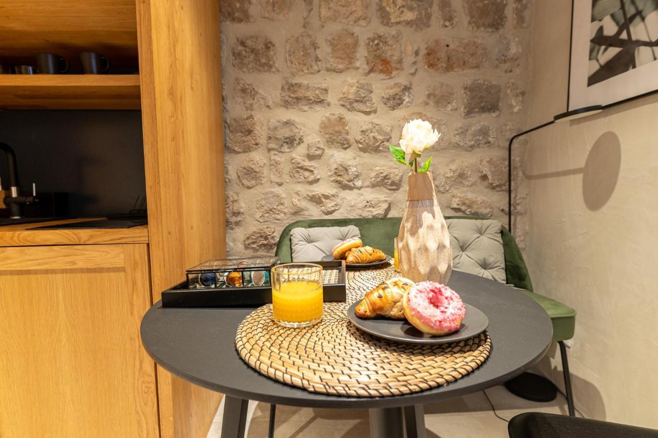 Superior 1 Bedroom Apartment Gabriela Next To Buza Beach Дубровник Екстер'єр фото